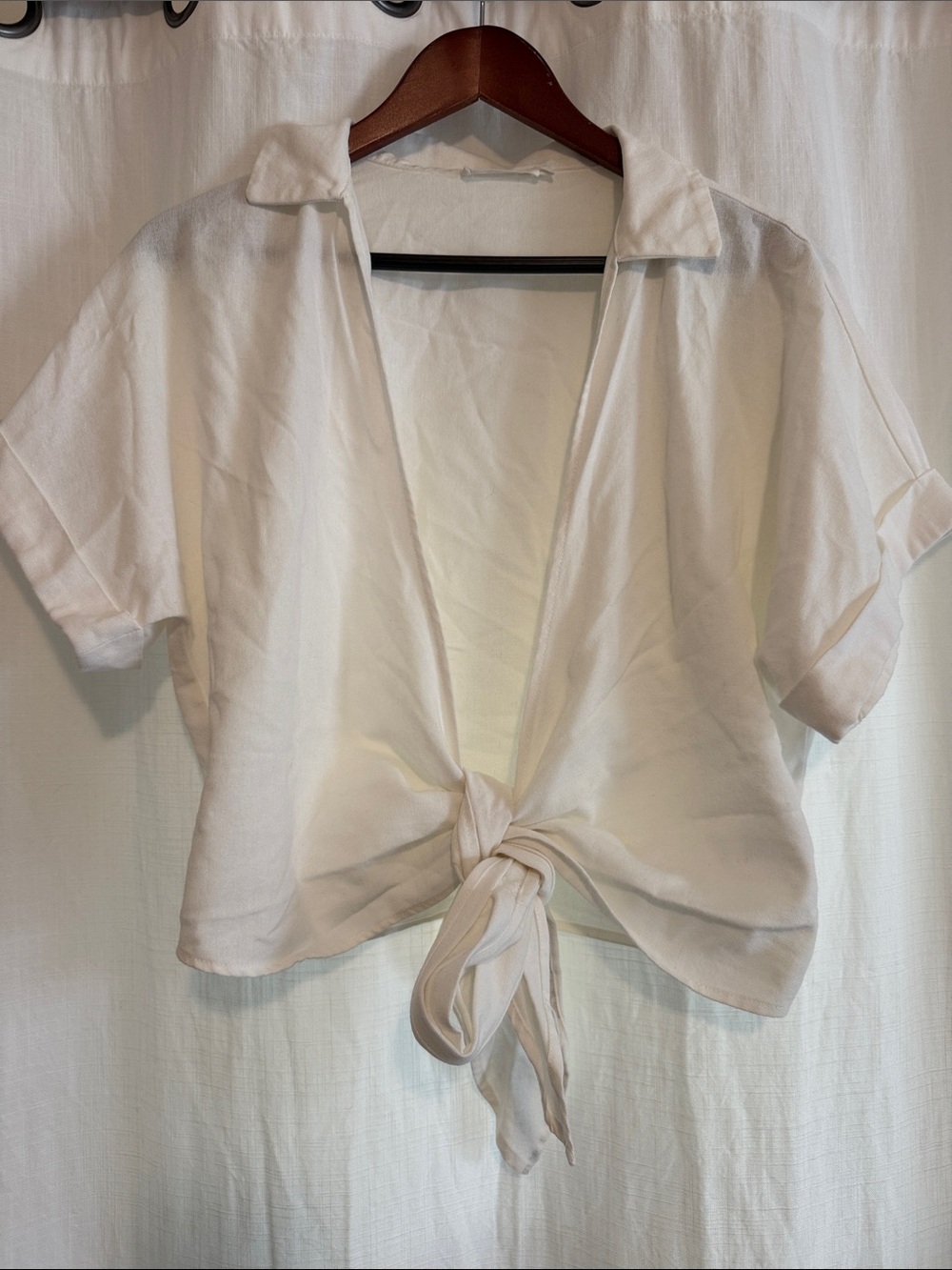 Lush Cream Short-Sleeve Tie-Front Collared Shirt